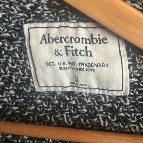 Abercrombie & Fitch Women's Black and White Cardigan - Picture 6 of 6